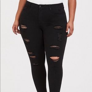 Torrid size 26 black distressed jeans